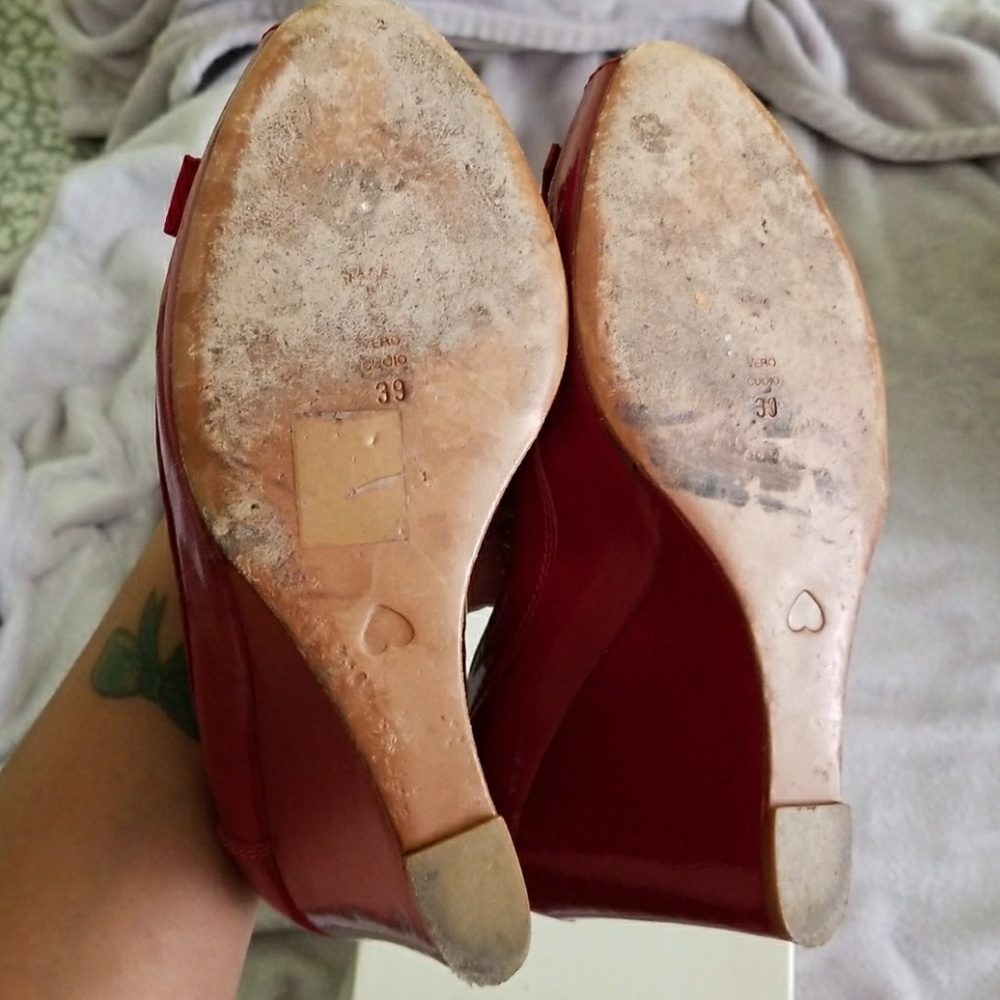 π2X HPπ Moschino Patent Leather Wedges - Picture 5 of 7